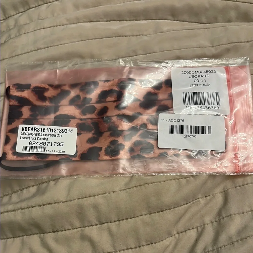 Veronica beard cheetah Leopard Print Face Mask COVID flu mask sick new logo